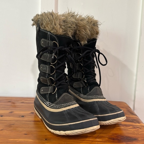 Sorel Joan of Arctic™ Women's Waterproof Boot w/ Faux Fur Cuff - Picture 1 of 8